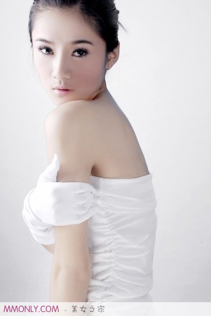 可爱时尚美女私房迷人写真