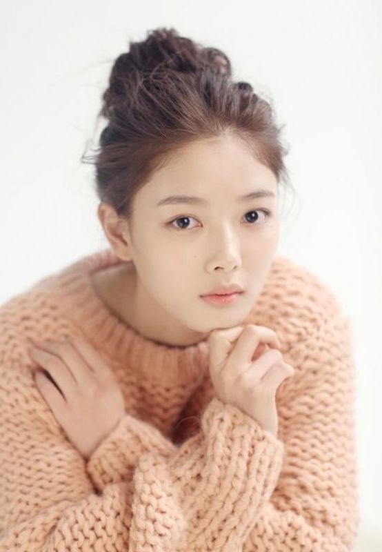 韩国美女金裕贞最新写真展清纯迷人笑容