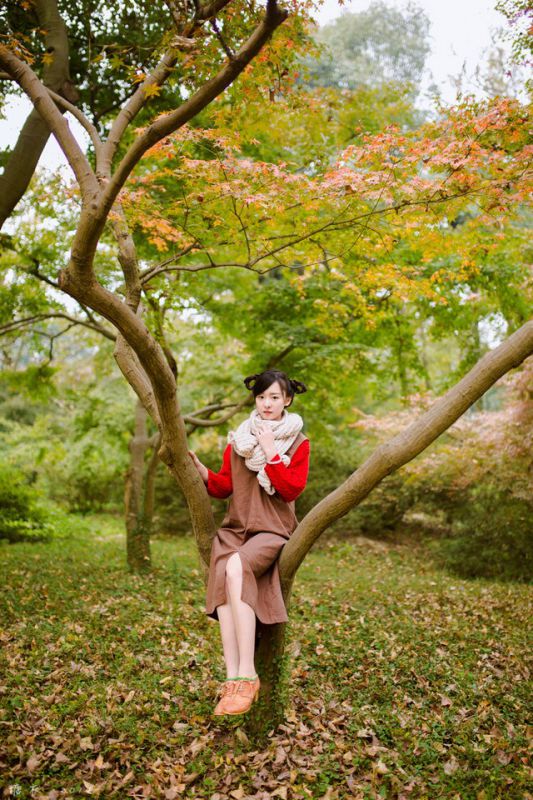 森女风青春美少女户外迷人写照