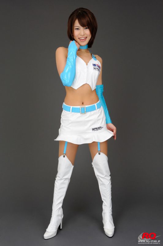 日本短发美女栗原海棚拍大秀骨感身材