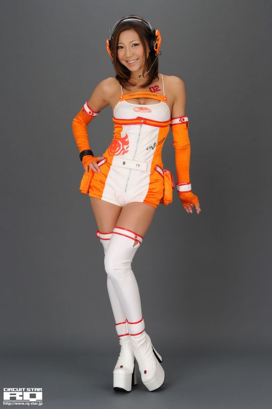 日本av明星彩美旬果室内写真大秀骨感身材