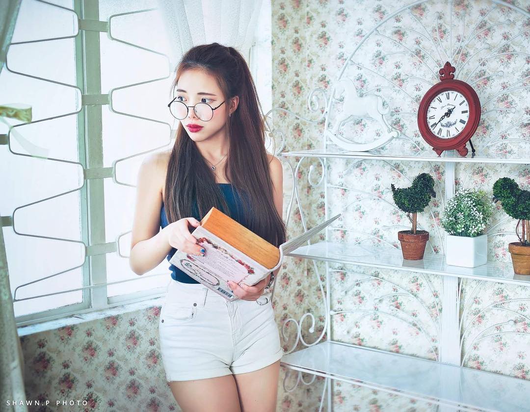 美女模特图蓝星蕾Amber Na私拍养眼合辑