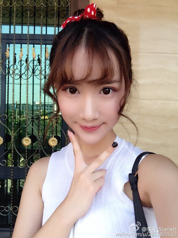 90后美女李丹Scarlett私拍图片合辑
