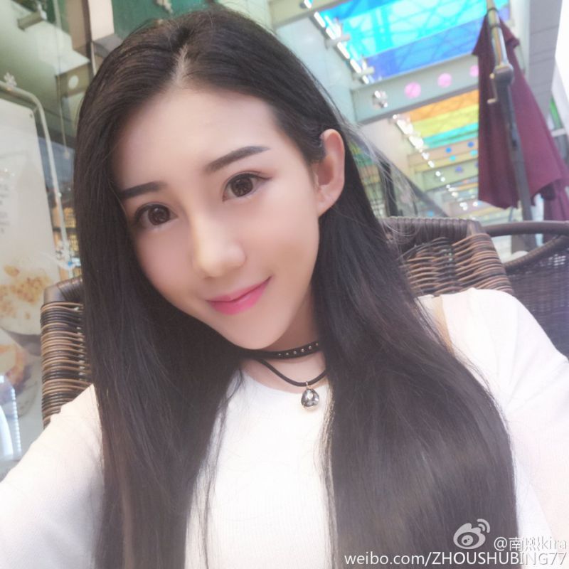 长发美女模特南熙Kira微博自拍图片合辑