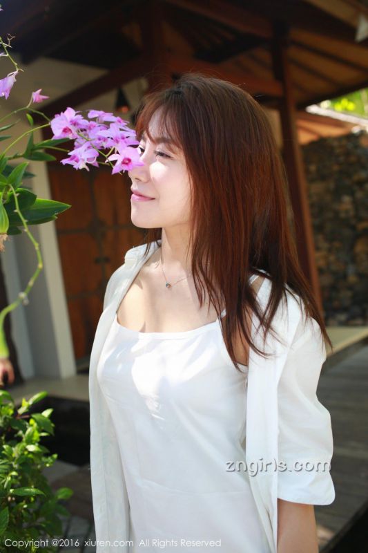 秀人网内地女模特许诺Sabrina私拍图片合辑
