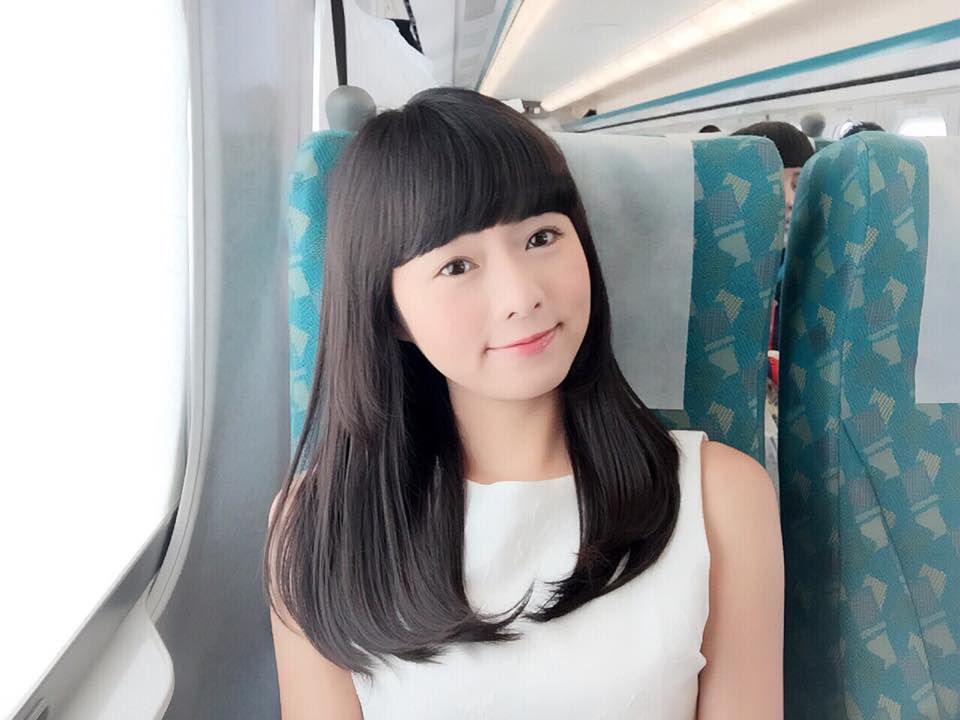 清纯氧气美女简廷芮自拍美图欣赏