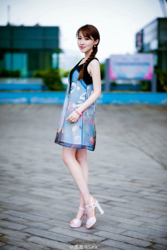 清新小美女董嘉琦Sara自拍写真图片