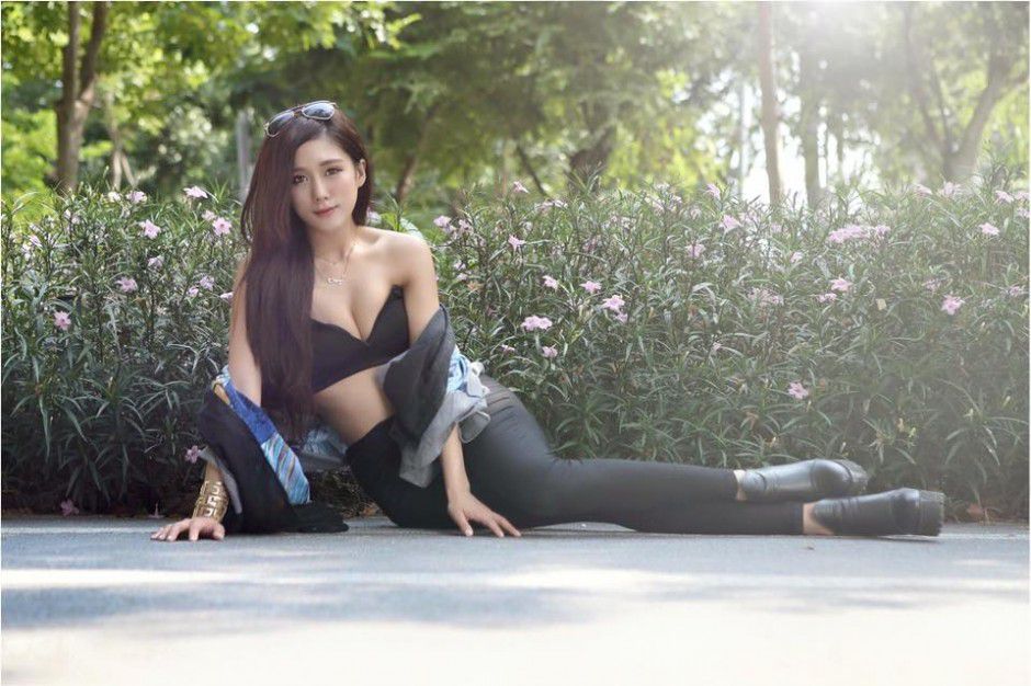 台湾美女主播Victoria维多自拍图片