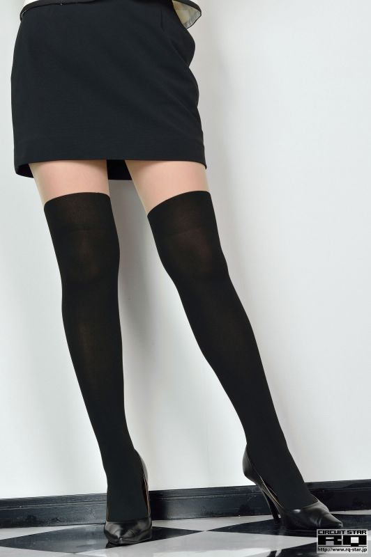日本写真模特删玲菜制服摄影图片