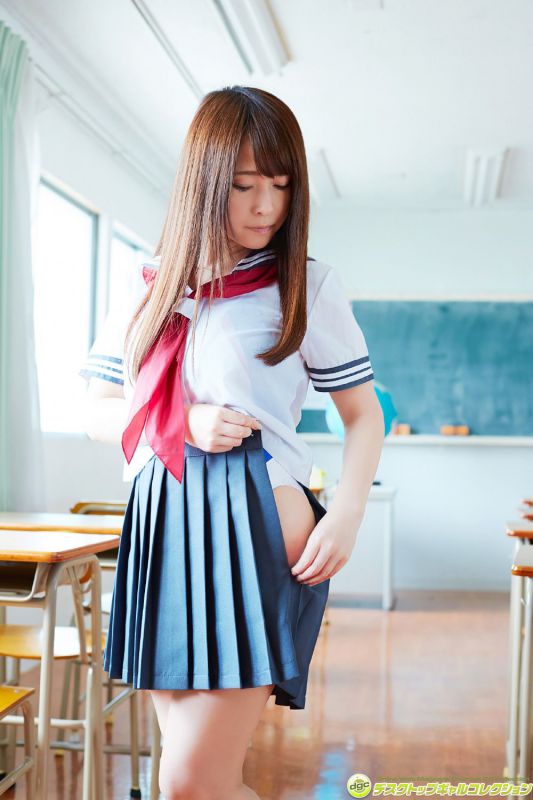 运动泳衣美女神田美晴教室性感写真图集
