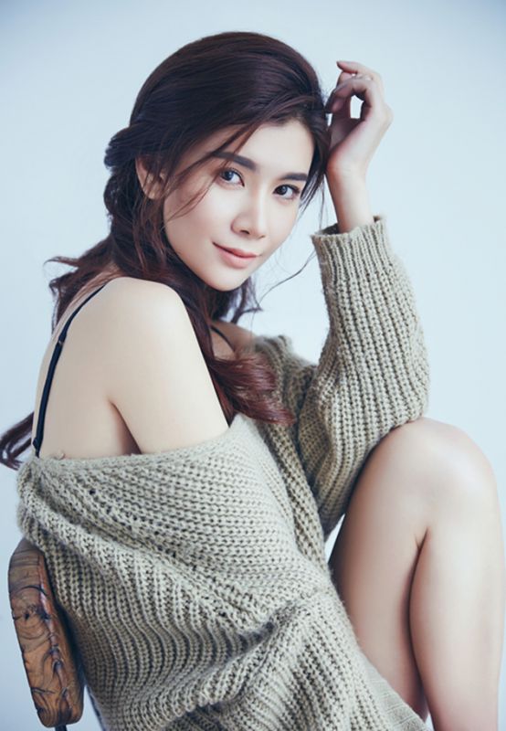 美女明星王笛时尚个性写真