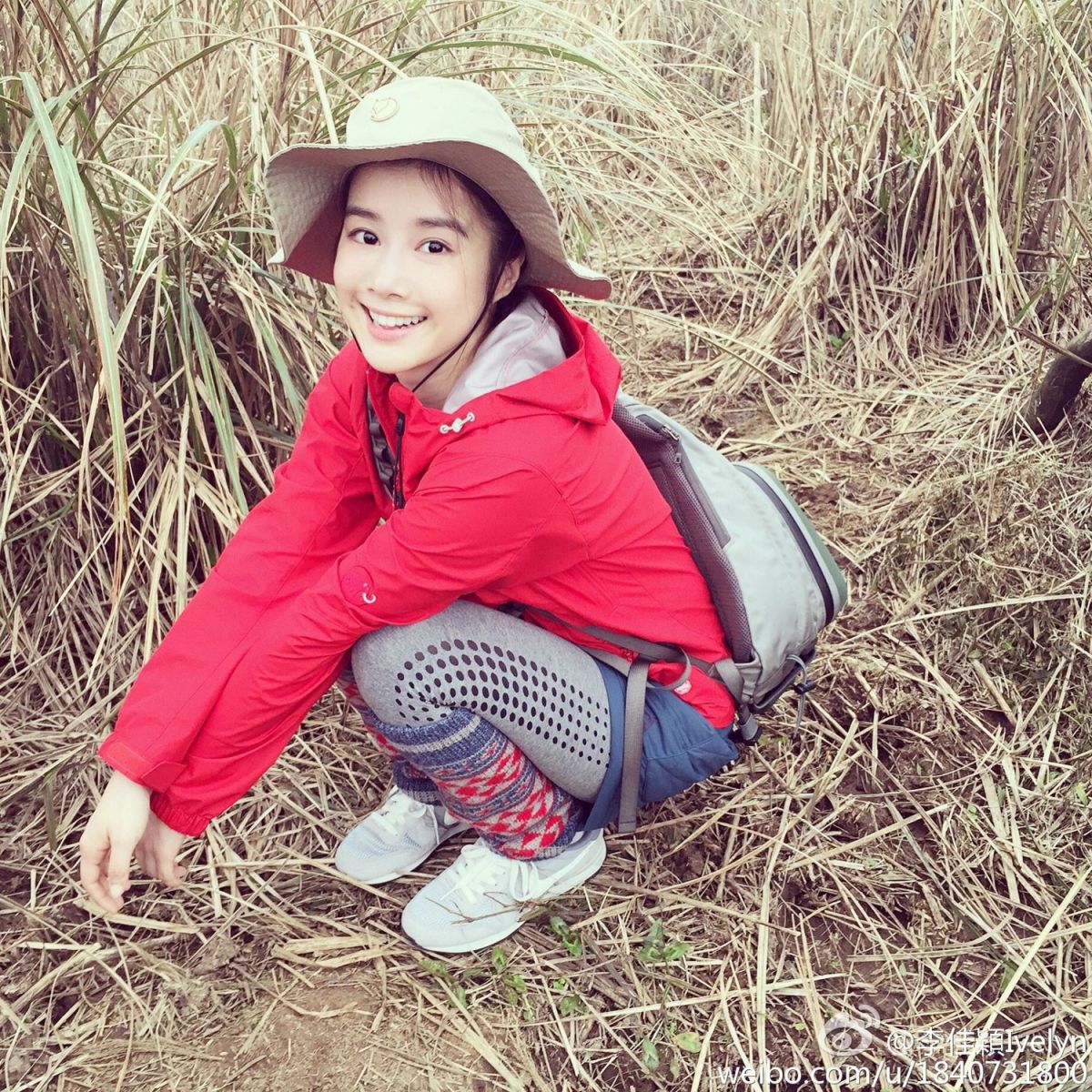 台湾美女李佳颖微博私拍养眼图片