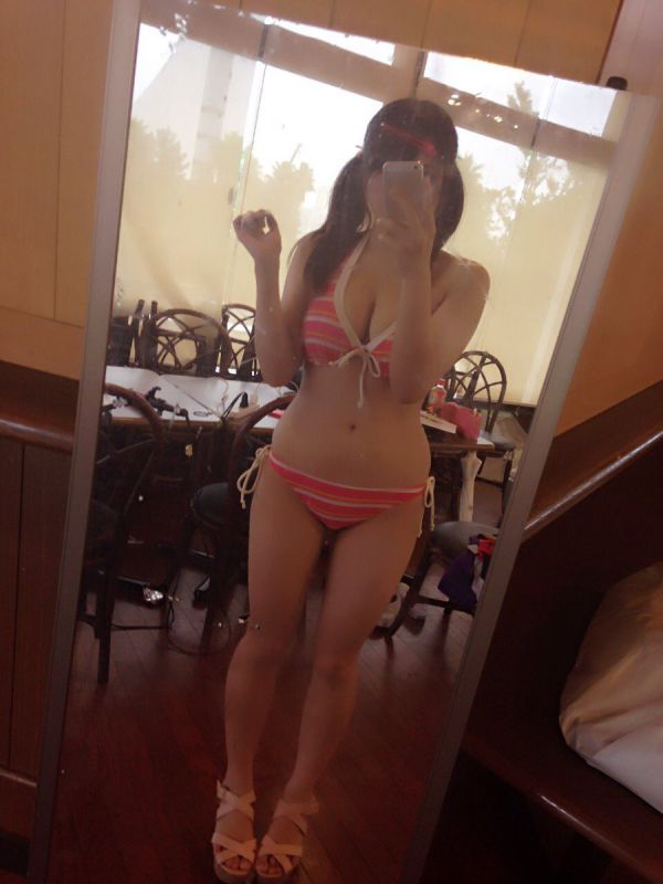 大胸虎牙妹西堀智美自拍图片合辑