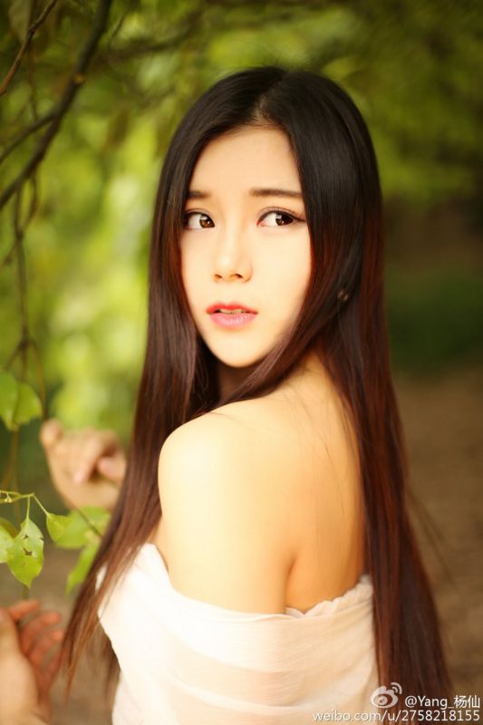 内地女模特Yang_杨歆儿清纯私拍图片合辑