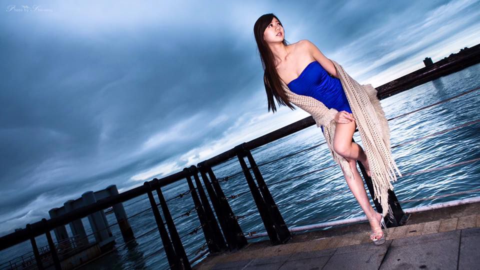 台湾美女模特张菁菁清纯写真图片