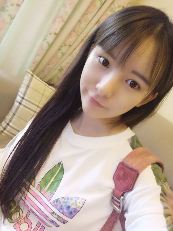 清纯女主播赵小臭小清新私拍美图