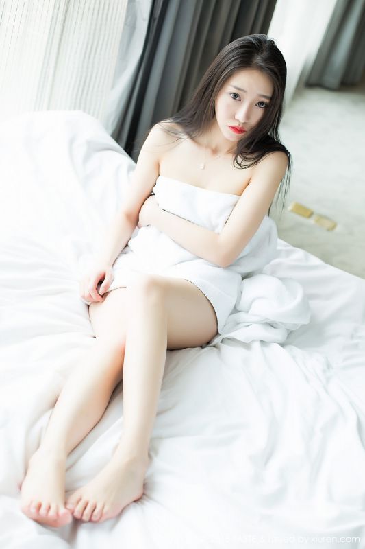 90后平面模特张私房照图片