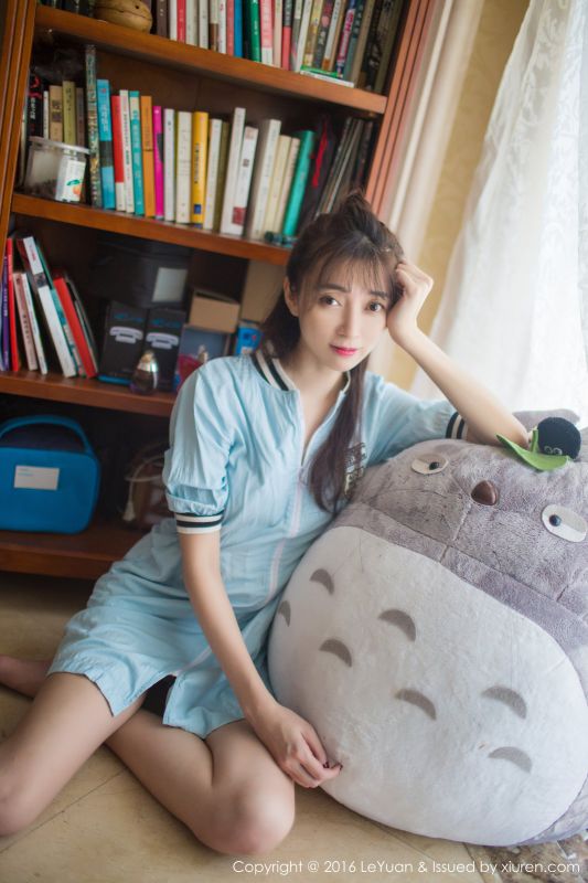 平面模特儿楚琪kiki清纯私拍图片