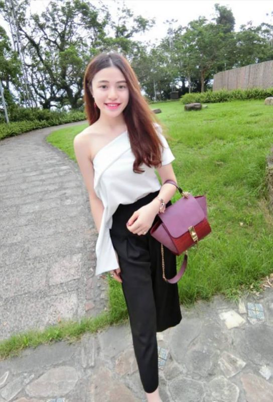 素颜的美女黄子婷私拍图片集锦