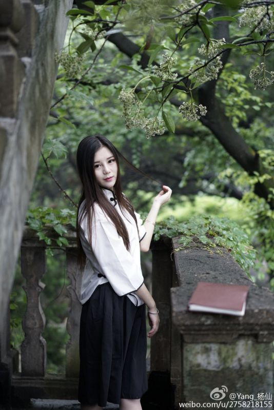 内地女模特Yang_杨歆儿清纯私拍图片合辑