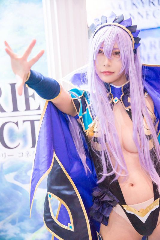 御姐型美女泉れおな男装性感Coser写真