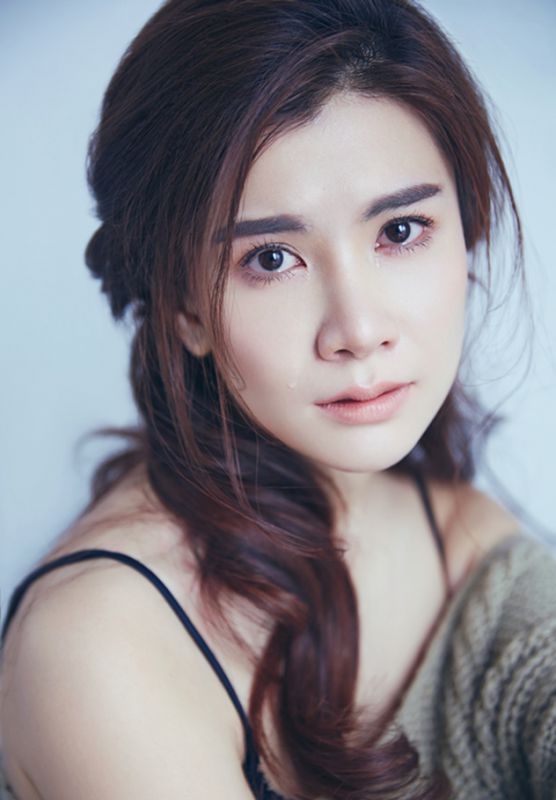 美女明星王笛时尚个性写真