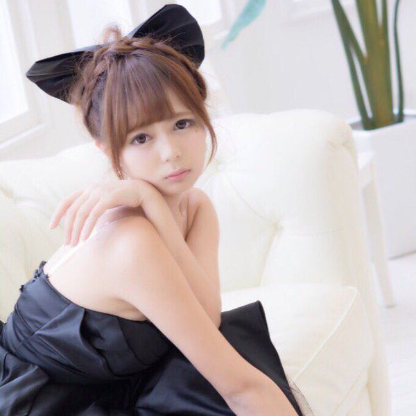 日本美女模特早みる私拍美图欣赏
