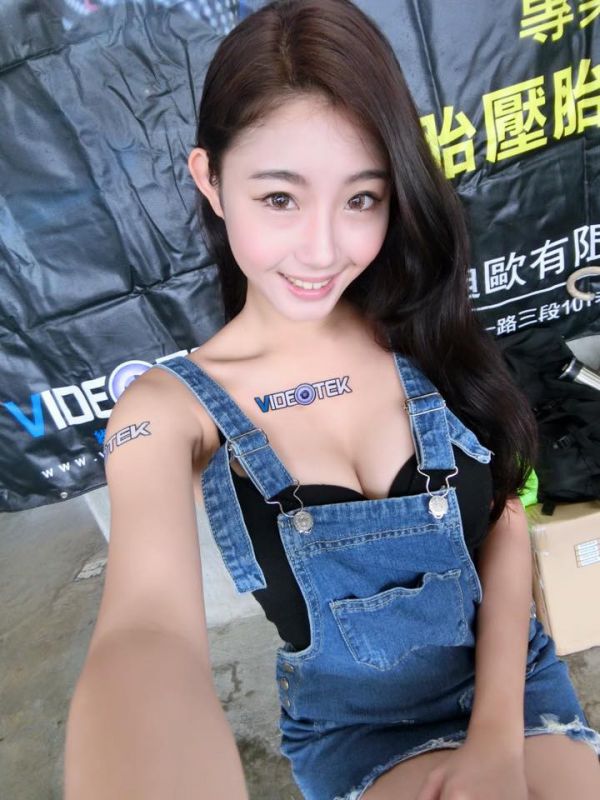 台湾美女车模凯萨琳Katherine私拍写真图片