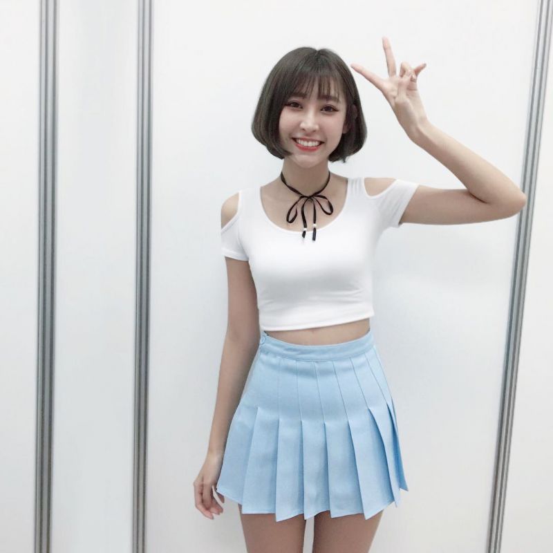 台湾女模特蔡宜家Ikea私拍美照图片