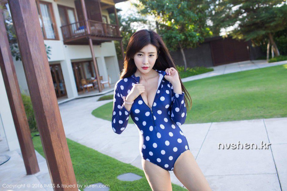 爱蜜社邻家美人程小烦不烦私拍写真图片