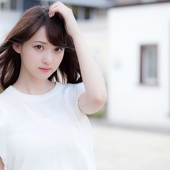 日本美少女能见真优华唯美私拍图集