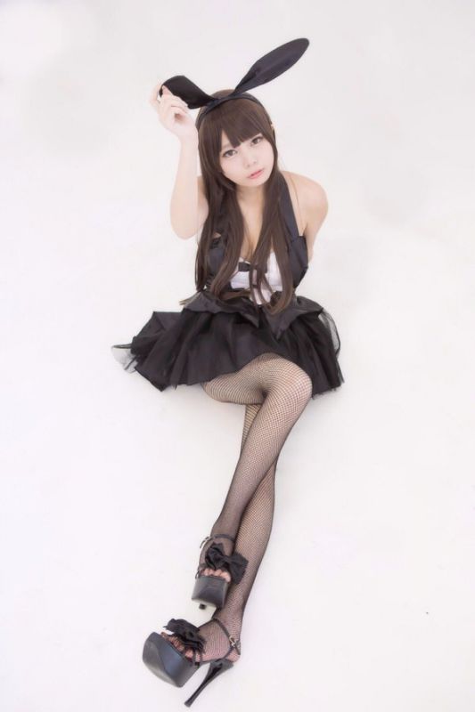日本美女模特早みる私拍美图欣赏