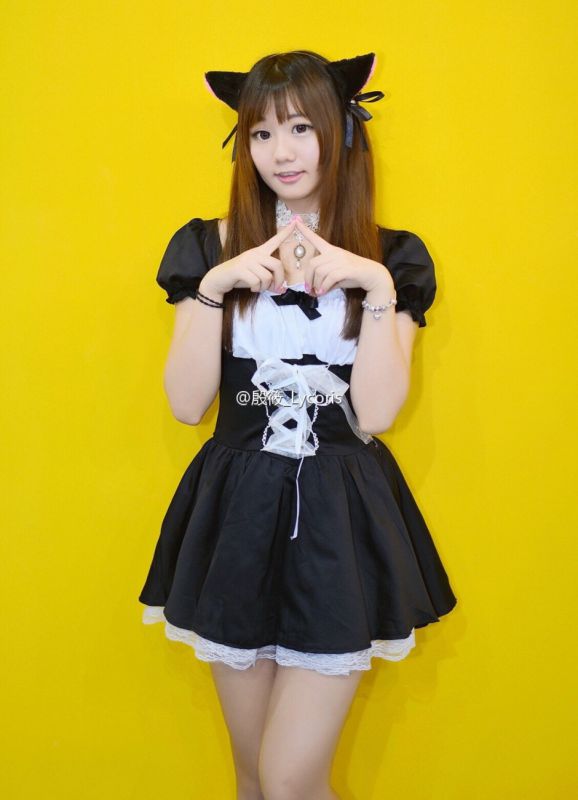 大眼睛美女殷筱Lycoris展会私拍图片
