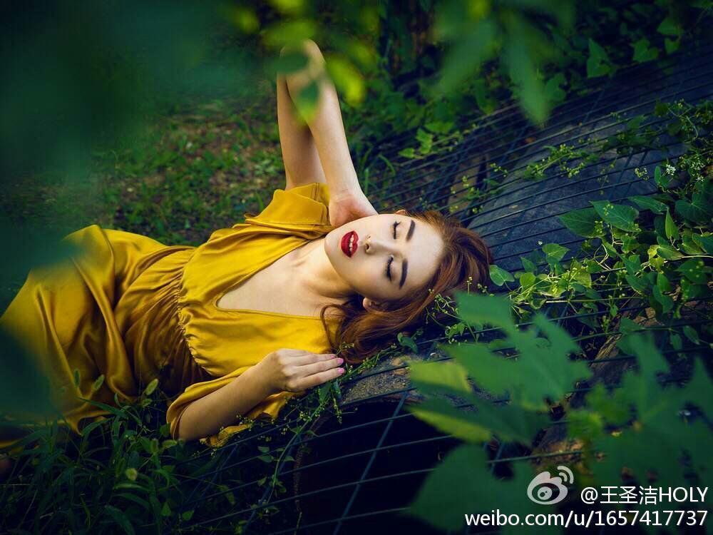 极品女神王圣小泰山私拍图片合辑