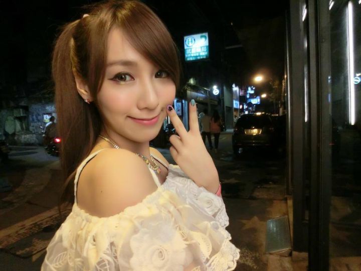台湾混血美女Kimi步(吕思莹)私拍图片