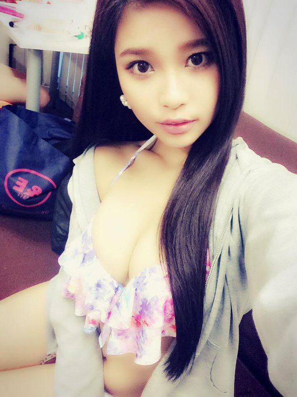 冷艳御姐美女椿原爱个人写真图片