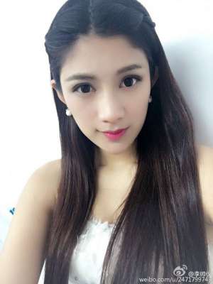 内地女模特李帅仪Michel自拍图片合辑