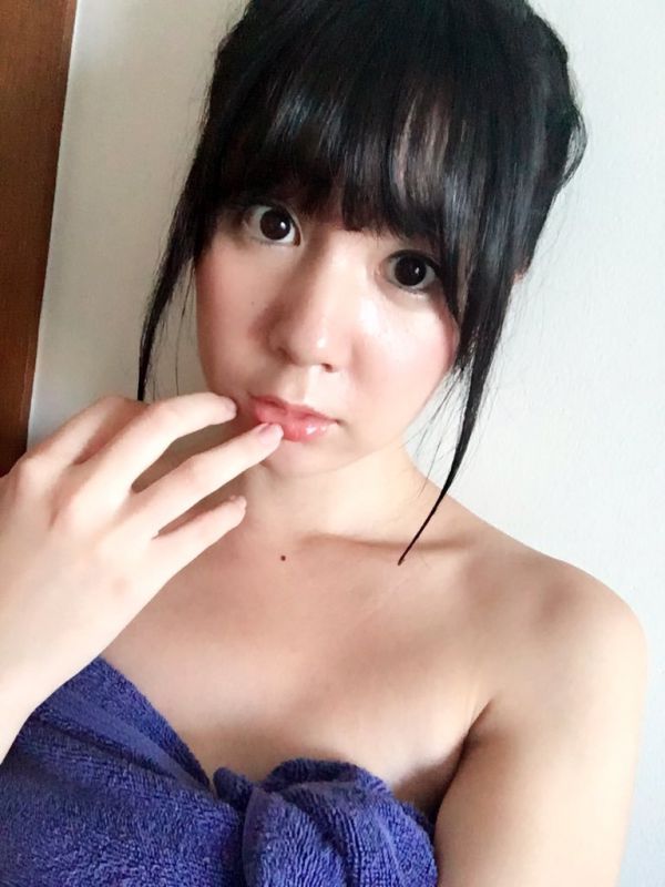 日本小美女今井蜜月私拍美图欣赏