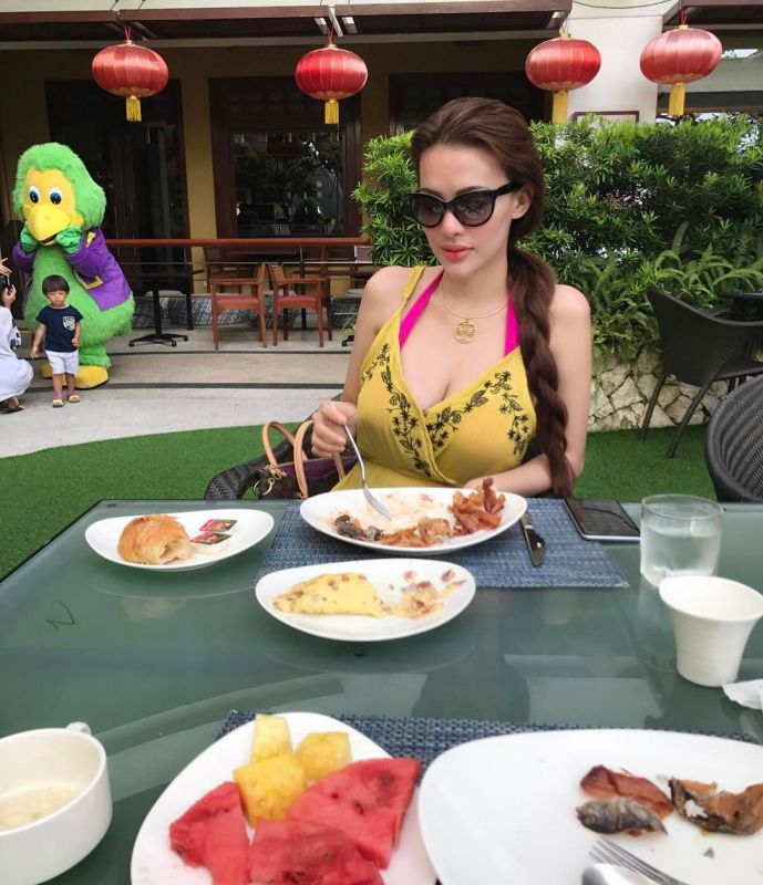 高挑女模特Sunshine Guimary私拍图片写真