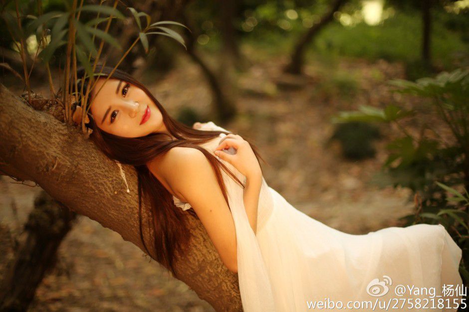 内地女模特Yang_杨歆儿清纯私拍图片合辑