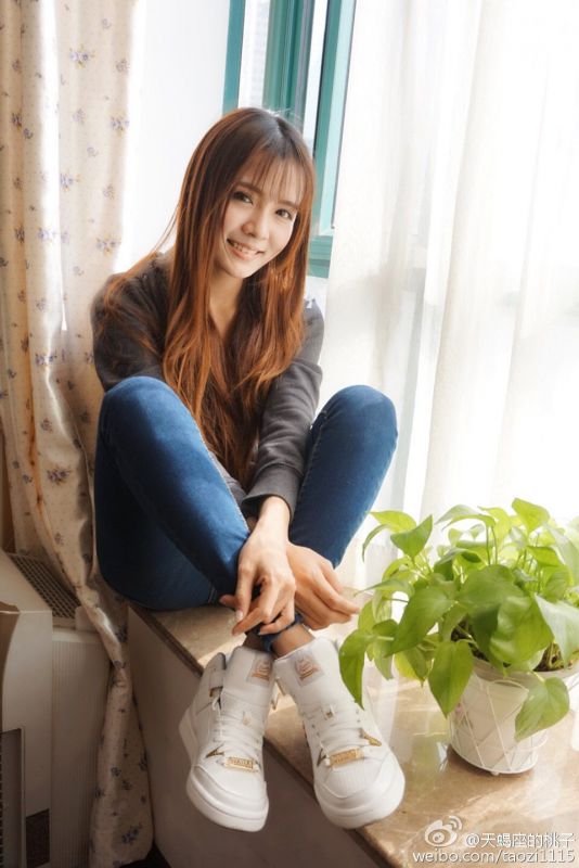 内地女模特天蝎座的桃子私房照合辑