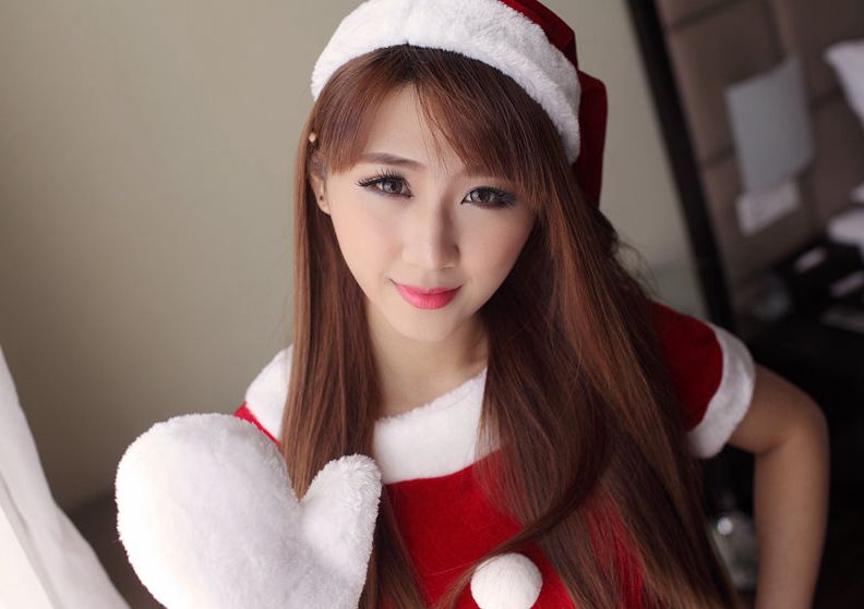 圣诞女郎杏儿kitty圣诞树下性感极致诱惑