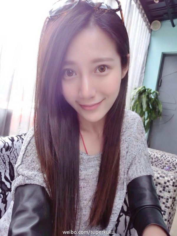 甜美系女生洪毓Kuku自拍写真图片