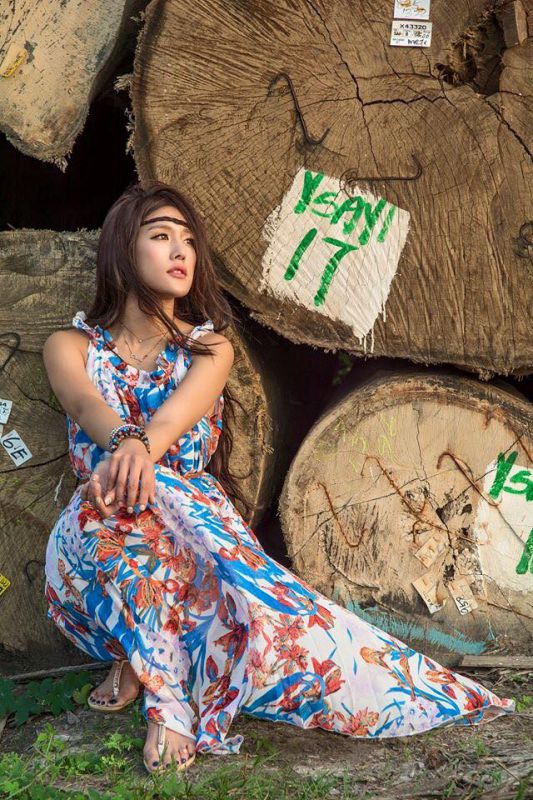 台湾美女主播Victoria维多自拍图片