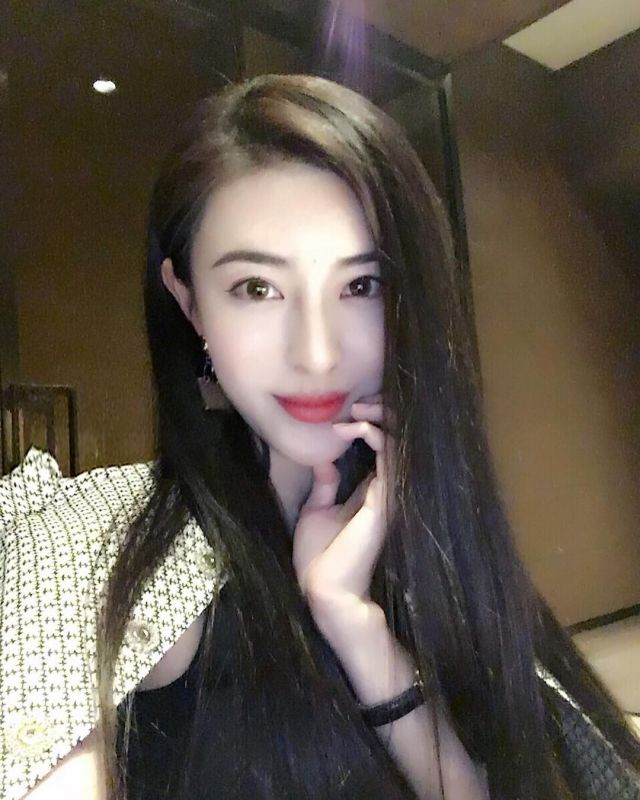 气质女神图片Jessica Hkusau私拍美照大全