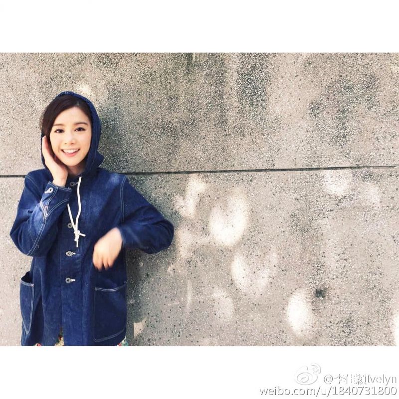 台湾美女李佳颖微博私拍养眼图片
