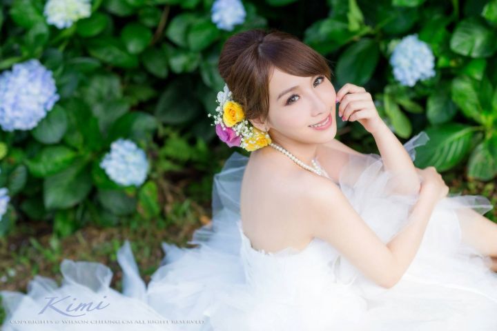 台湾混血美女Kimi步(吕思莹)私拍图片