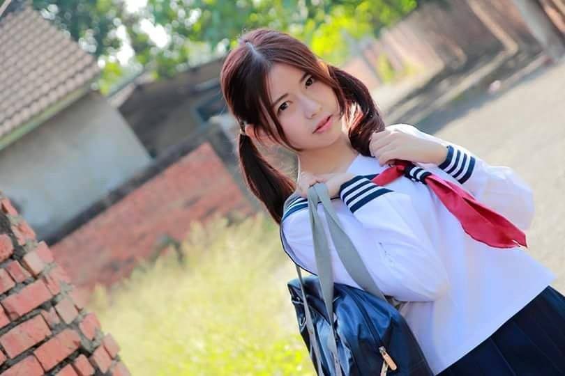 大学清纯美女林妤臻私拍写真图片