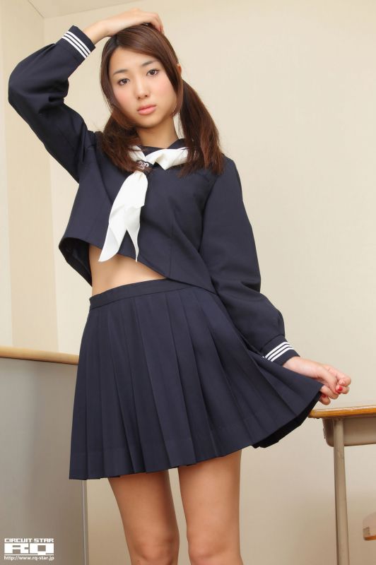 日本学生妹市蛑i教室制服摄影图片