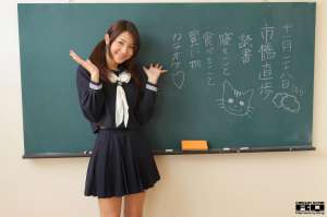 日本学生妹市蛑i教室制服摄影图片